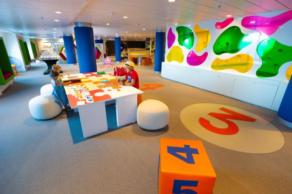 Navigator of the Seas Gallery Image